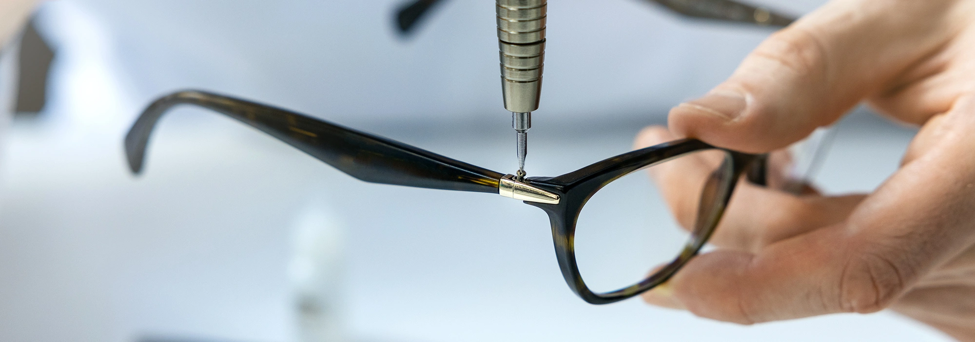 Service- Brillen Käpernick - Ihr Augenoptiker in Pritzwalk